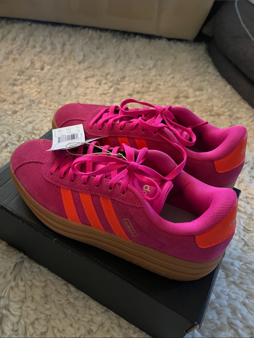 RARE NWT Adidas VL Court Bold Pink Size 6 - Picture 6 of 7